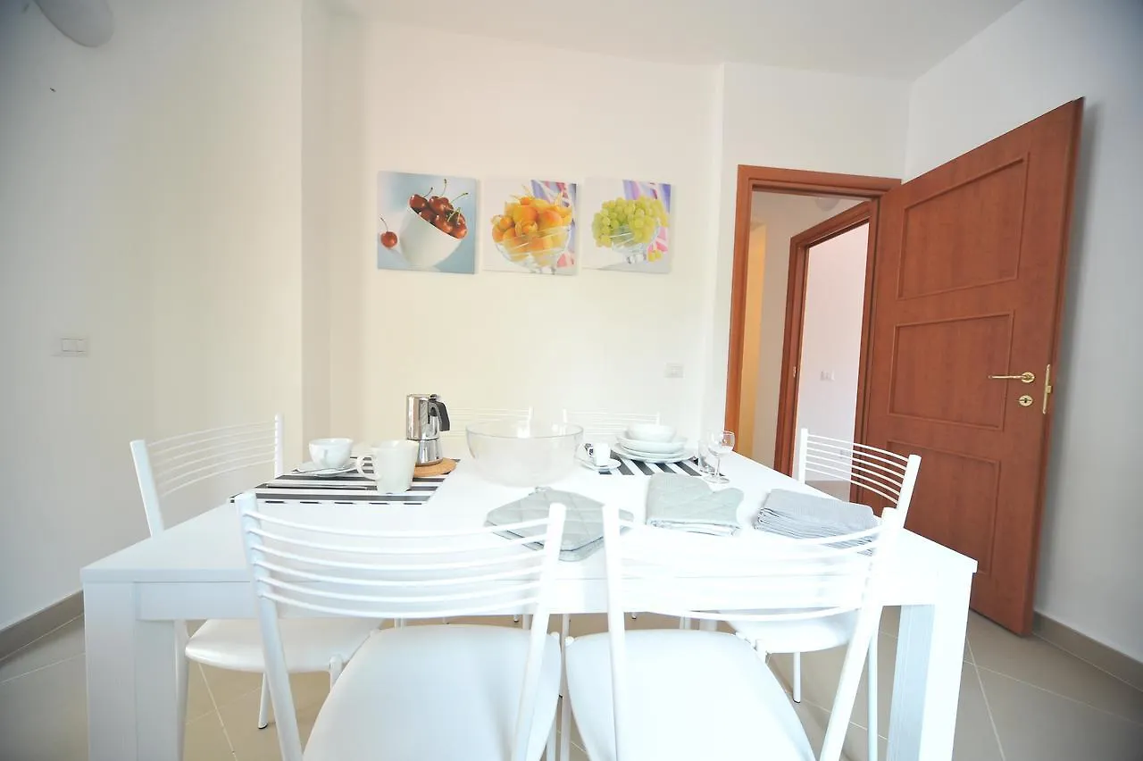 Rodia Residence 0*,  Olaszország